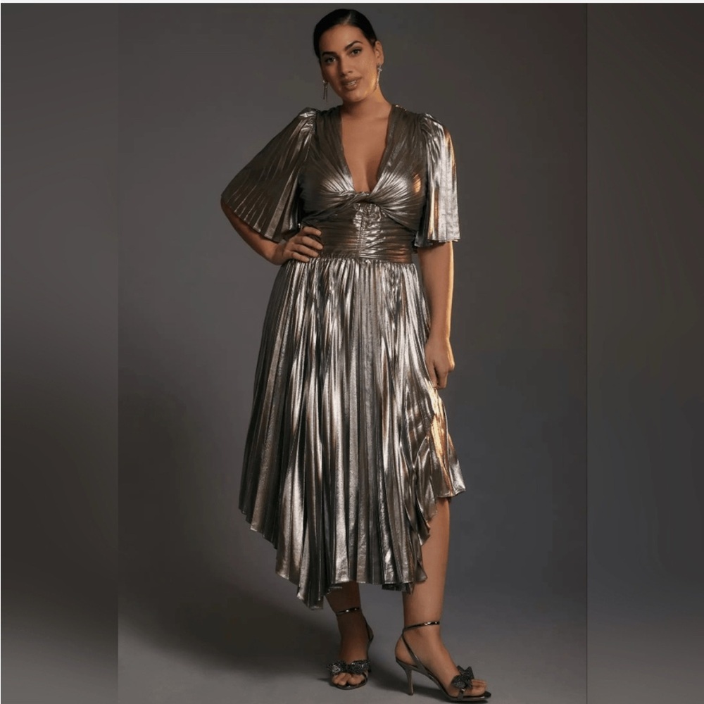 NWT Anthropologie Short-Sleeve Metallic Cutout Midi Dress In Silver Size XL